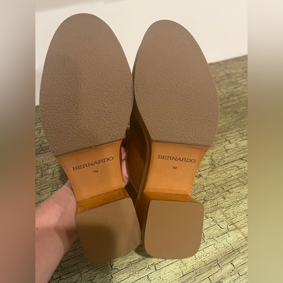 Bernardo Sofia Moc Clog Wooden Heel cognac leather upper backless platform 7 - Picture 4 of 5